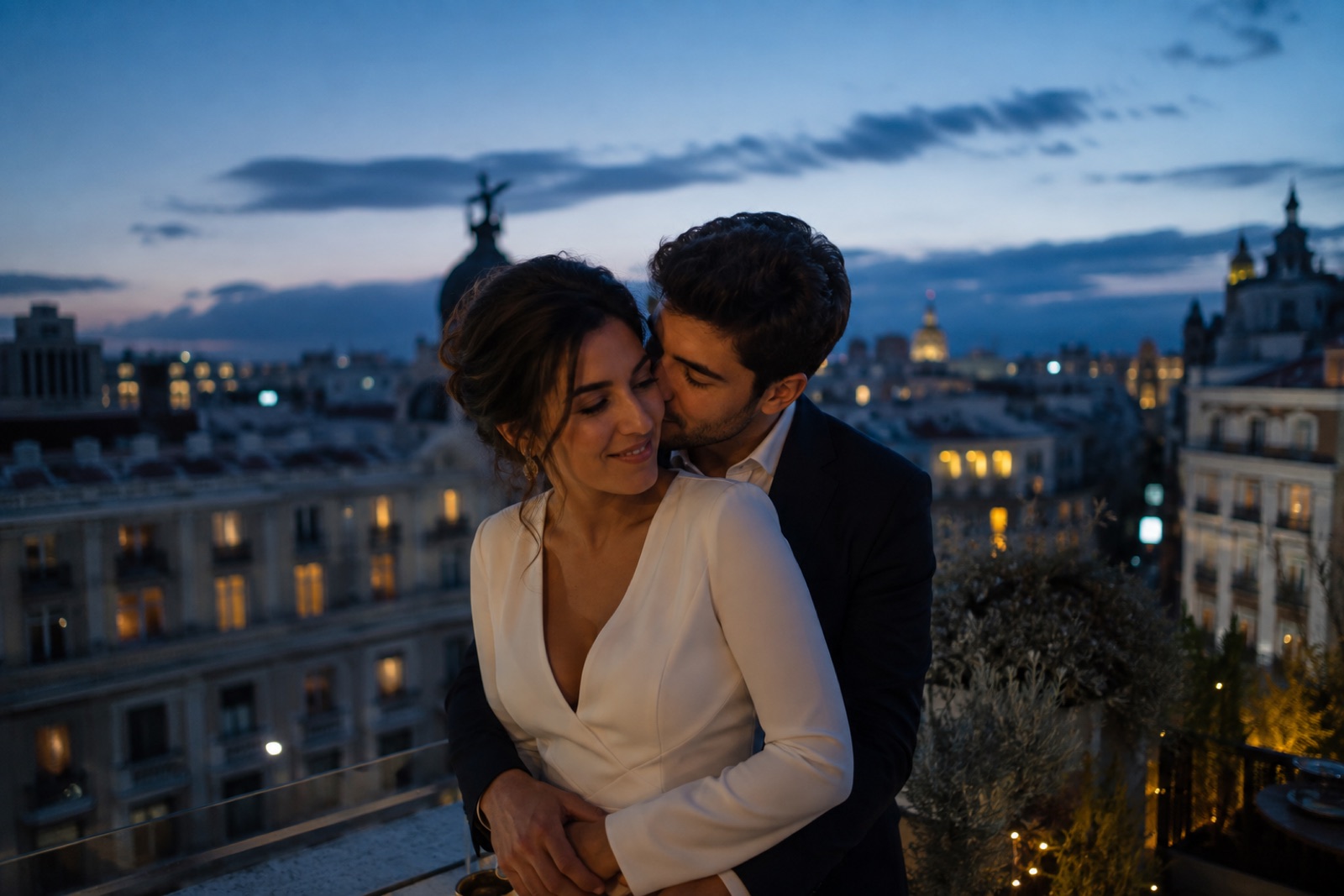 Marta & Hugo — Preboda en una azotea de Madrid
